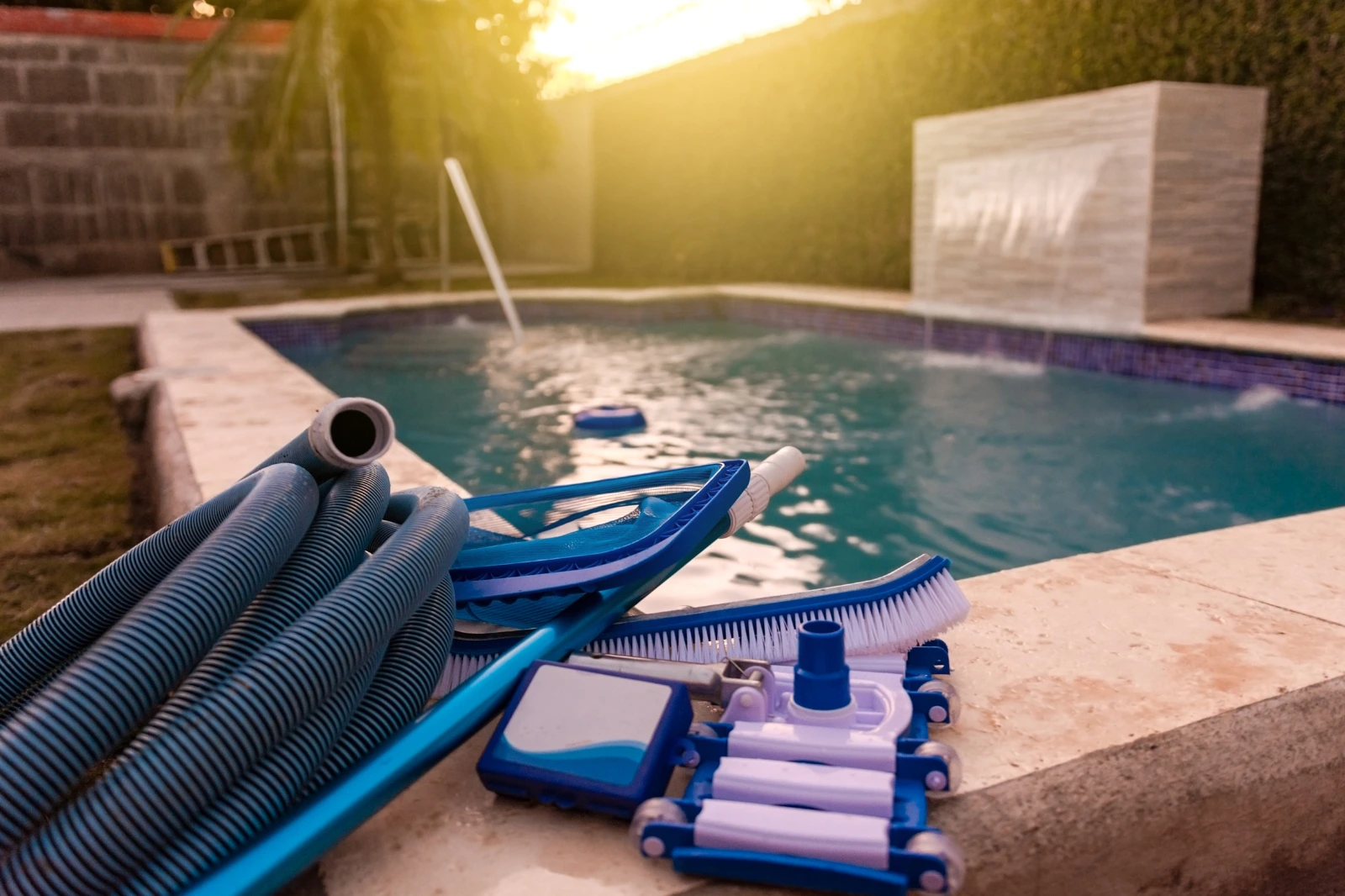 Swimming pool cleaning in Dubai